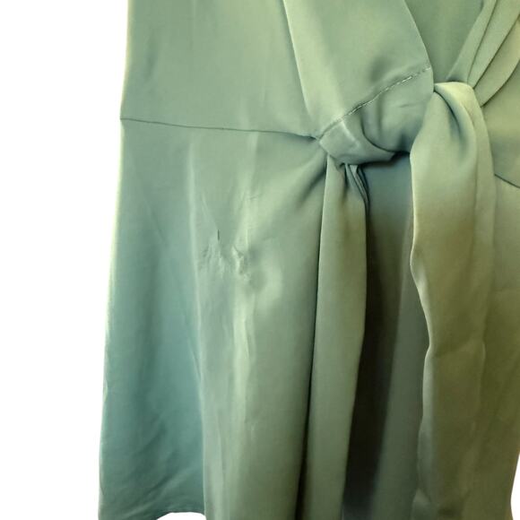 Bloomchic Sage Green Tie Front Shirt Plus Size 18/20 - Picture 5 of 8